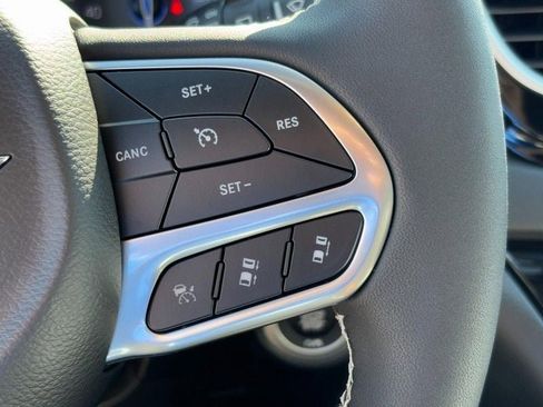 New 2026 Chrysler Voyager LX image 14