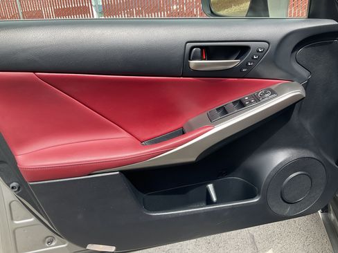 Used 2018 Lexus IS 350 AWD image 30