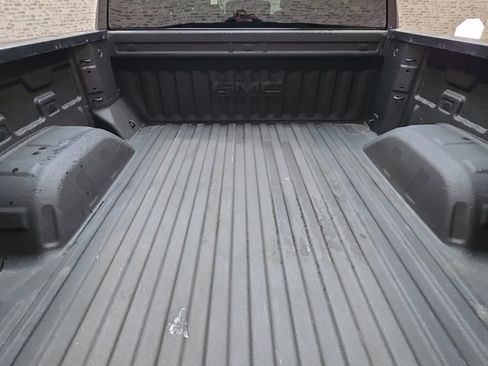 Used 2023 GMC Sierra 1500 Elevation image 9