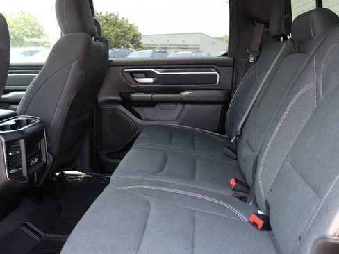 Used 2019 RAM 1500 Big Horn AWD/4WD image 17