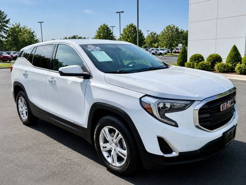 Used 2018 GMC Terrain SLE FWD image 1