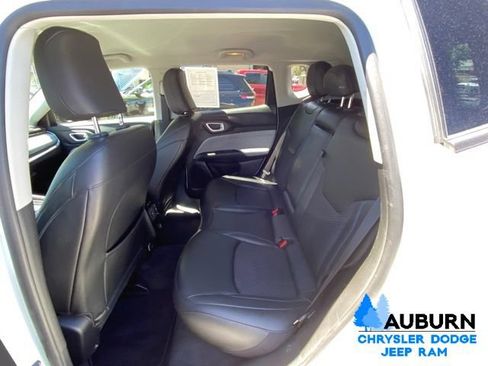 Used 2022 Jeep Compass Latitude FWD image 20