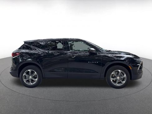 Used 2026 Chevrolet Blazer LT FWD image 13
