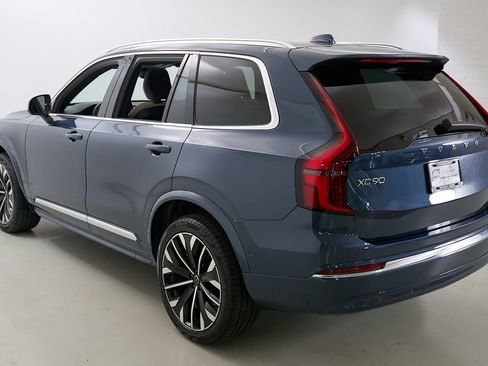 New 2026 Volvo XC90 B5 Plus w/ Protection Package AWD/4WD image 7
