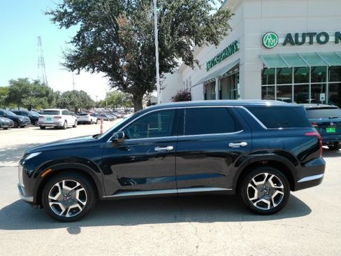 Used 2024 Hyundai Palisade Limited FWD image 10