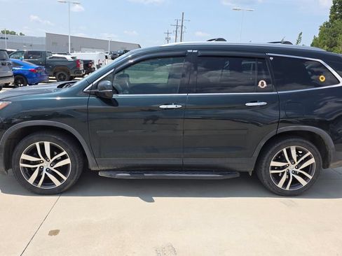 Used 2016 Honda Pilot Touring image 2