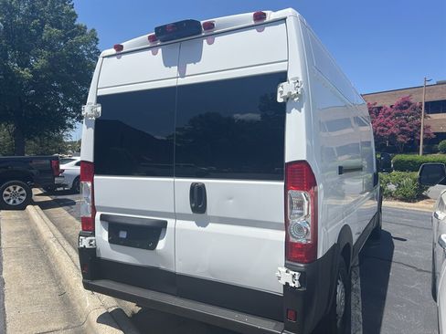 Used 2023 RAM ProMaster 2500 FWD image 6