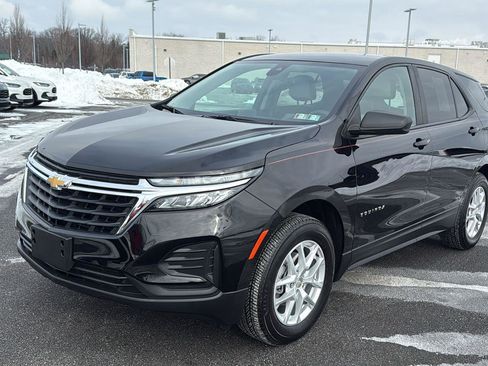 Used 2023 Chevrolet Equinox LS w/ LS Convenience Package image 13