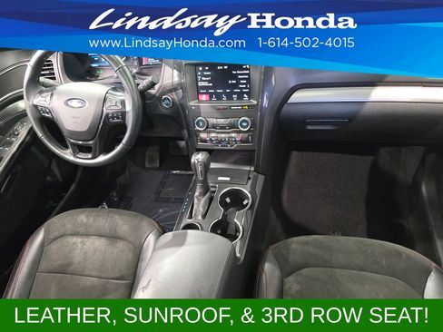 Used 2018 Ford Explorer XLT w/ Equipment Group 202A FWD image 10