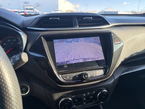 Used 2023 Chevrolet TrailBlazer RS w/ Sun and Liftgate Package image 24