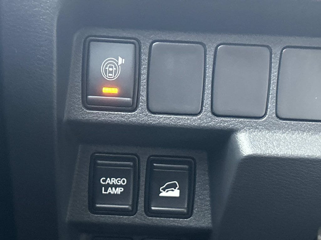 Certified 2023 Nissan Frontier SV w/ Midnight Edition Package AWD/4WD image 19