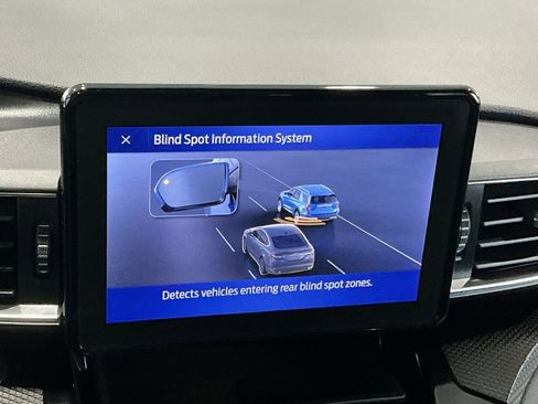 Used 2023 Ford Explorer ST-Line image 49