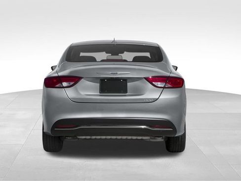 Used 2016 Chrysler 200 Limited FWD image 8