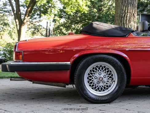 Used 1991 Jaguar XJS V12 Convertible RWD image 10