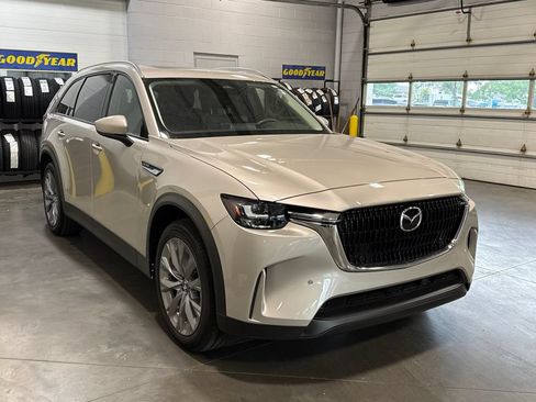 Certified 2026 MAZDA CX-90 3.3 Turbo w/ Preferred Package AWD/4WD image 3