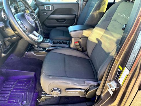 Used 2021 Jeep Wrangler Unlimited Sahara image 14