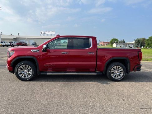 Used 2022 GMC Sierra 1500 Denali image 2