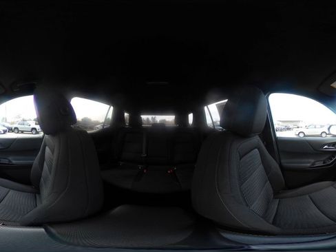 Used 2025 Chevrolet Equinox LT image 42