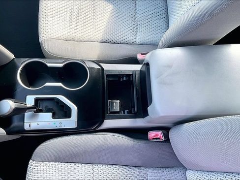 Used 2014 Toyota Camry LE FWD image 16