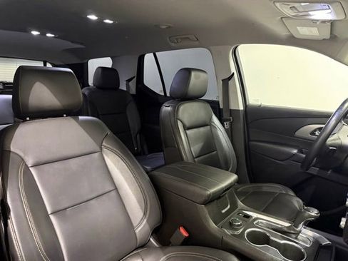 Used 2020 Chevrolet Traverse LT w/ LT Premium Package image 31