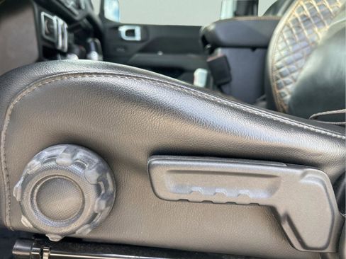 Certified 2021 Jeep Wrangler Unlimited Sahara image 27