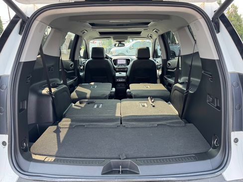 Used 2022 GMC Acadia SLT w/ Technology Package AWD/4WD image 38