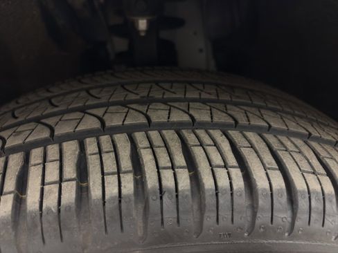 Used 2025 Lincoln Aviator AWD w/ Jet Appearance Package image 10