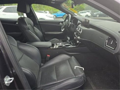 Used 2022 Kia Stinger GT-Line w/ Sun & Sound Package AWD/4WD image 4