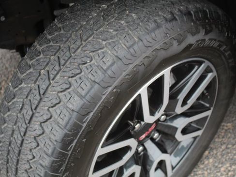 Used 2024 GMC Sierra 1500 AT4 w/ Technology Package image 13