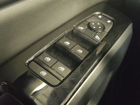 Used 2022 Nissan Pathfinder SL FWD image 27