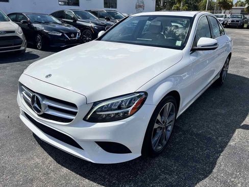 Used 2020 Mercedes-Benz C 300 Sedan image 4