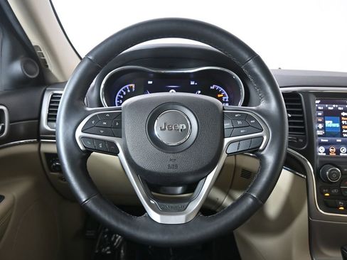 Used 2018 Jeep Grand Cherokee Limited w/ Trailer Tow Group IV image 36