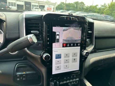 Used 2022 RAM 2500 Laramie AWD/4WD image 10