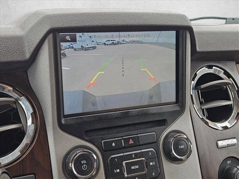 Used 2014 Ford F250 Lariat w/ Lariat Ultimate Package image 13