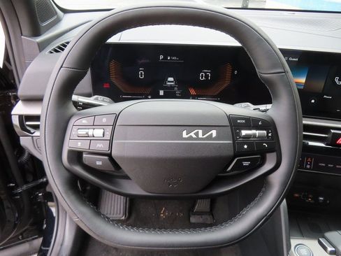 Used 2026 Kia Sportage X-Line w/ X-Line Premium Package image 4