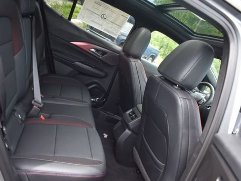 New 2026 Chevrolet Equinox EV RS AWD/4WD image 16