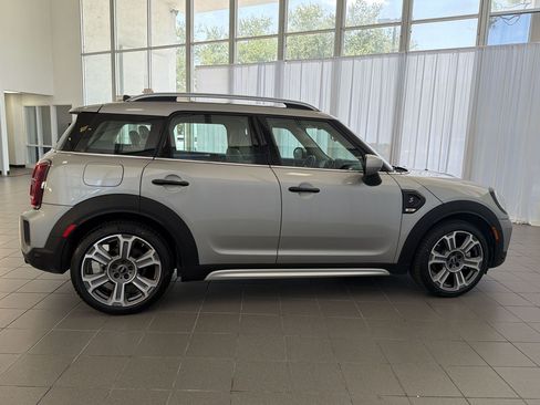Used 2024 MINI Cooper Countryman S FWD image 8