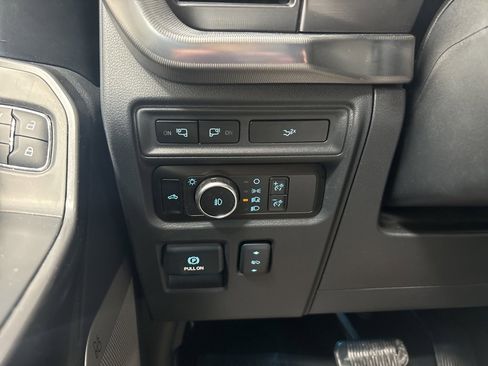 Used 2024 Ford F150 Lariat image 38