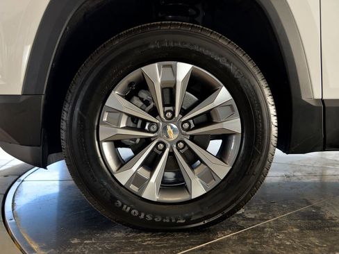 Used 2026 Chevrolet Equinox LT w/ Safety and Technology Package image 10