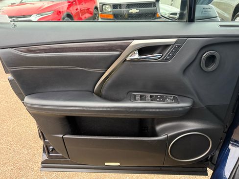 Used 2022 Lexus RX 450h AWD w/ Luxury Package image 17