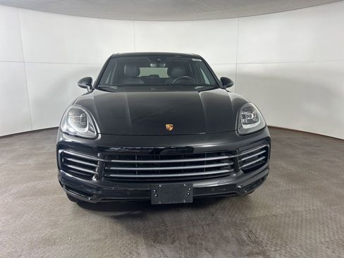 Certified 2022 Porsche Cayenne image 10