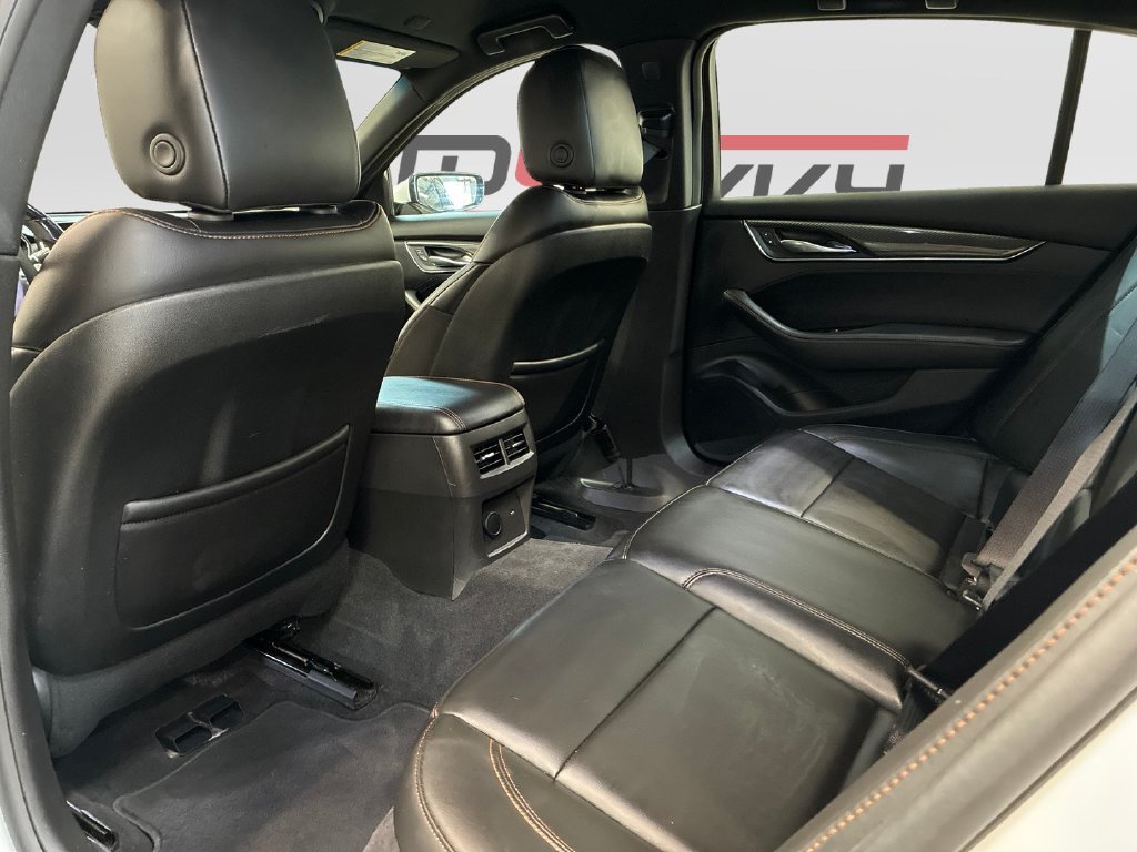 Used 2024 Cadillac CT5 Sport RWD image 16