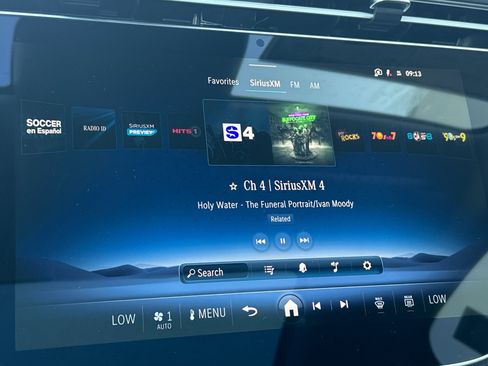 New 2026 Mercedes-Benz E 350 4MATIC Sedan image 17