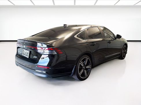Used 2024 Honda Accord Sport image 4