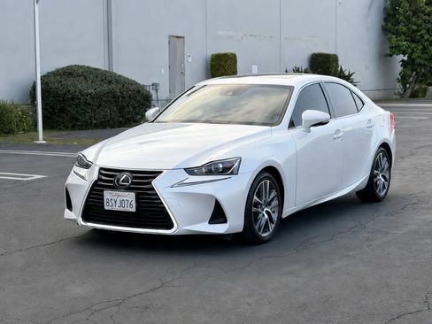 Used 2020 Lexus IS 300 RWD image 8