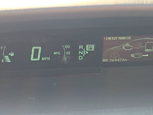 Used 2014 Toyota Prius Two FWD image 11