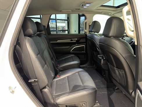 Used 2022 Kia Telluride S image 29