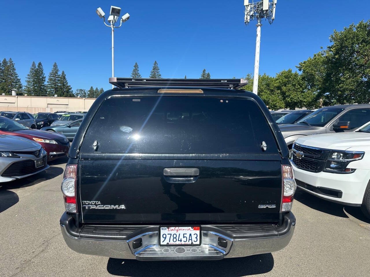 Used 2015 Toyota Tacoma PreRunner w/ SR5 Package RWD image 9