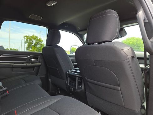 New 2026 RAM 3500 Big Horn AWD/4WD image 17