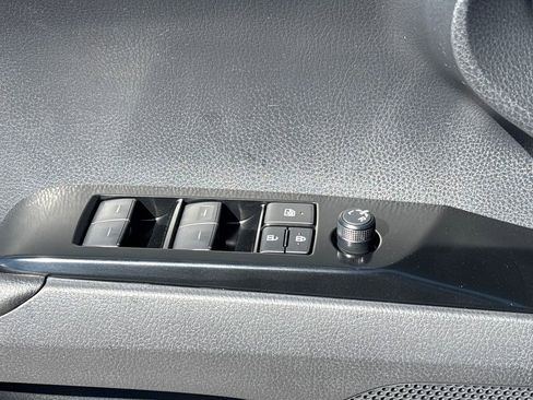 New 2026 Toyota Camry SE w/ Convenience Package image 11